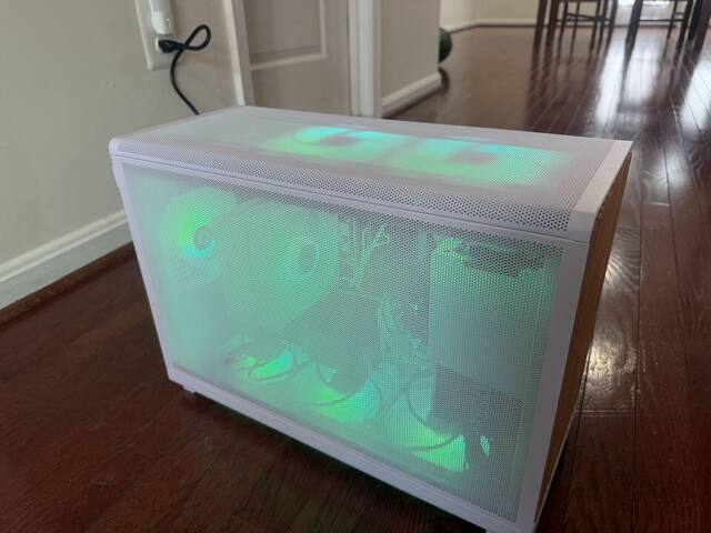 Illuminated case